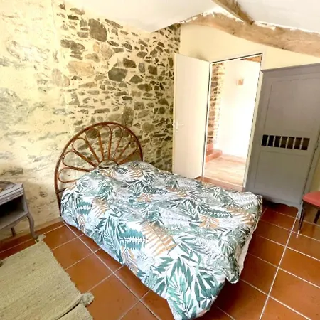 Maison Chaleureuse A Bagnac-sur-cele 70 M² Avec Jardin Accueillant Prázdninový dům